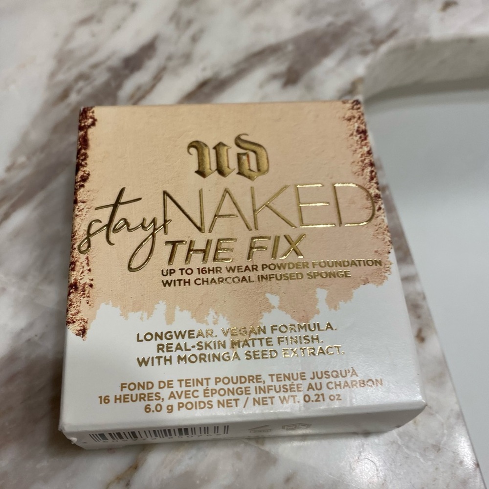 Urban Decay Stay Naked The Fix foundation powder 30NN light